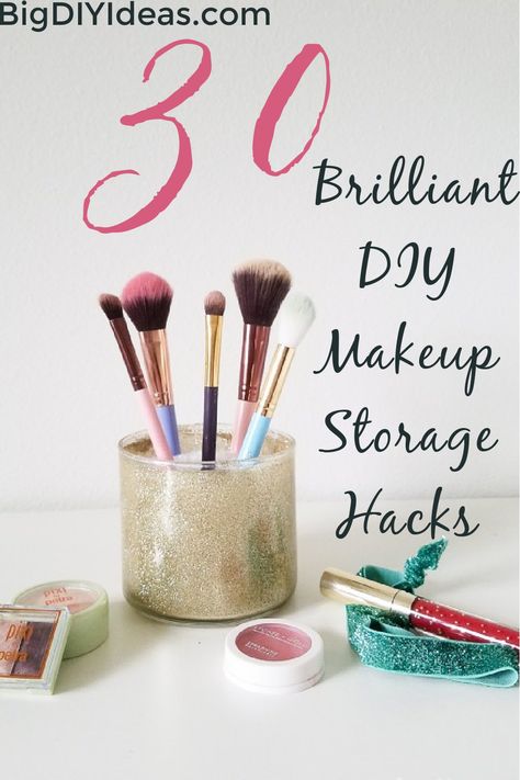 Let's talk make up clutter! Makeup is something many of us tend to do during the morning aka the most stressful time of the day! Implementing some organization to your makeup collection makes your mornings go more smoothly, plus there are better odds that you will use more of it! Most of these can be done with minimal skill level and with items just laying around the house, so what are you waiting for?! Makeup Storage Hacks, Wooden Makeup Organizer, Diy Makeup Brush Holder, Mason Jar Organization, Diy Makeup Storage, Makeup Organization Diy, Diy Playbook, Picture Frame Shelves, Makeup Holder