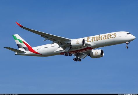 Airbus A350-941 - Emirates | Aviation Photo #7675789 | Airliners.net Aqua Building, Airbus A350, Toulouse, Helicopter, Airlines, Flight, Aircraft, Vision Board, France