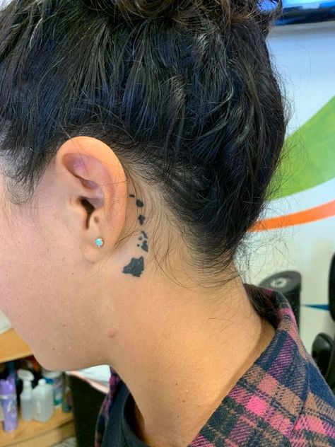 Hawaii tat Hawaiian Islands Tattoo, Hawaii Island Tattoo, Hawaiian Island Tattoo, Hawaii Tattoo, Hawaiian Tattoos, Ohana Tattoo, Hawaii Tattoos, Island Tattoo, Tattoo Behind Ear