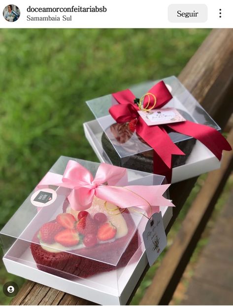 Valentines Day Package Ideas, Valentine’s Day Hamper, Valentine Cake Box Ideas, Valentines Pastry Box Ideas, Postres Para San Valentin Ideas, Mini Cake Packaging Ideas, Ideas San Valentin Reposteria, Ideas Para Vender En San Valentin, San Valentin Ideas Para Vender