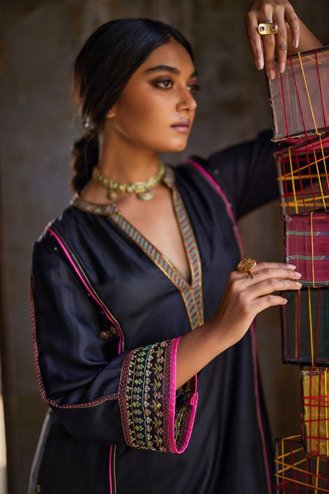 Buy Black Twill Silk Nadira Floral Panelled Kurta And Palazzo Set For Women by Rajiramniq Online at Aza Fashions. Clothing Design Details, Suits For Women Indian, Kurta And Palazzo, Placement Embroidery, Kurta Patterns, Ladies Suit, Kurta Set For Women, Kurti Designs Latest, Pakistani Fashion Party Wear