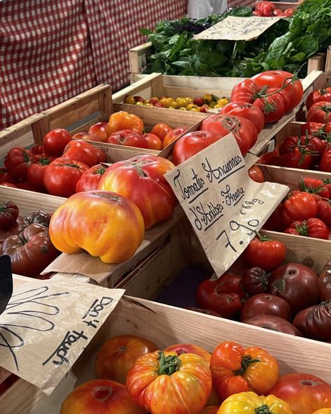 French farmers markets >> Fall Farmers Market Aesthetic, 2024 Aspirations, Fall Farmers Market, French Markets, Farmers Market Aesthetic, Food Collage, Farmer Market, French Summer, Summer Marketing