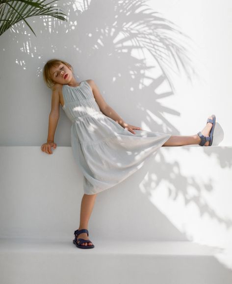 -ZARASERIES-KIDS | ZARA United States Zara Kids Campaign, Zara Kids Summer, Girls Pick, Dior Kids, Jeans For Girls, Kids Series, Summer Campaign, Round Neck Dress, Round Neck Dresses