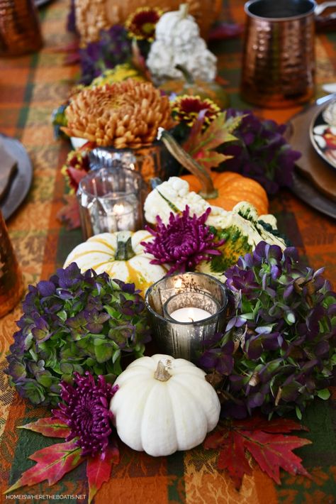 Whimsigoth Table Decor, Fall Harvest Tablescapes, Floral Table Runner Centerpiece, English Fall Decor, Thanksgiving Floral Tablescape, Early Fall Tablescapes, Unique Thanksgiving Tablescapes, Whimsical Thanksgiving Table, Unique Fall Tablescapes