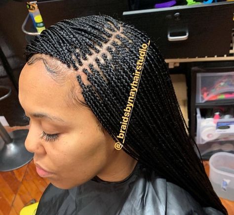 Small Twist Braids Hairstyles Senegalese, Micro Box Braids Short, Small Single Twist Braids, Long Micro Braids For Black Women, Micro Box Braids Long, Small Single Braids, Small Traditional Box Braids, Style Micro Braids, Long Micro Braids