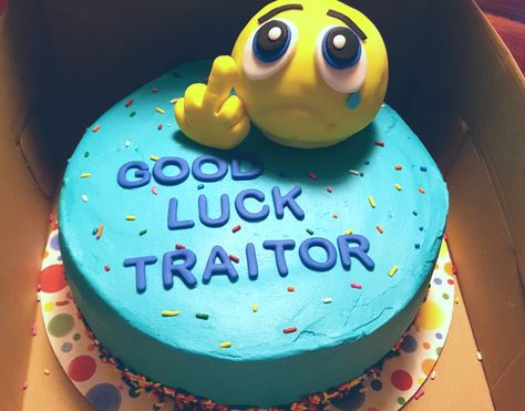 Good Luck traitor, emoji cake,  Fondant decoration Good Luck Cake Designs, Good Luck Cake Ideas, Good Luck Cake, Stuff Mushrooms, Emoji Cake, Sweets To Make, Cake Designs Images, Best Cakes, Work Parties