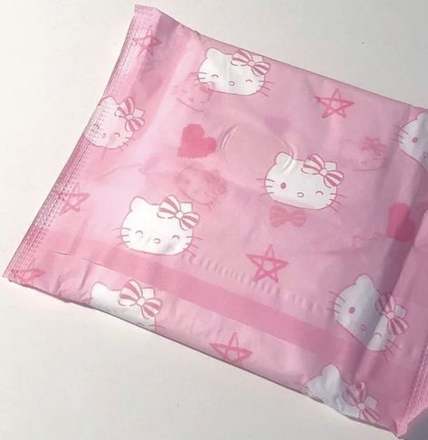 Images Hello Kitty, Period Pads, Makeup Drawer Organization, Hello Kitty Aesthetic, Cute Hello Kitty, Hate School, Purse Essentials, Hello Kit, Pastel Decor