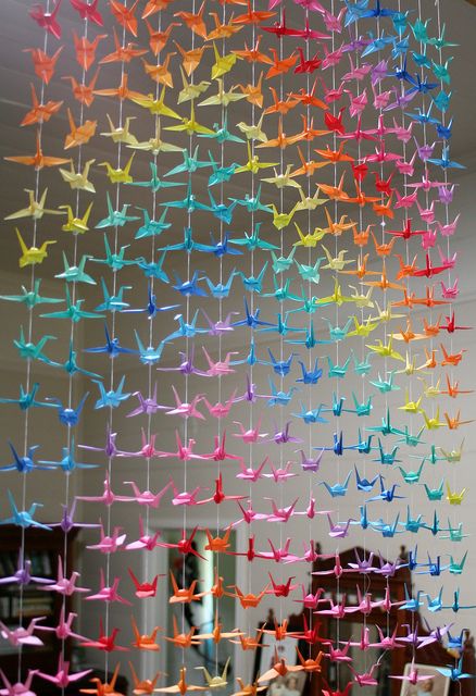 Origami Cranes :: It is said that when one folds 1000 origami paper cranes they are granted a wish. 1000 Paper Cranes, Paper Wall Decor, Origami Cranes, Origami Crane, Diy Origami, Family Wall, Paper Crane, Wallpaper Decor, Wind Chime