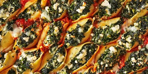 Easy Spanakopita Stuffed Shells - How To Make Spanakopita Stuffed Shells Bake Mac, Pasta Entrees, Herbed Potatoes, Greek Spinach Pie, Simple Dinners, Easter Side Dishes, Vegetarian Pasta Recipes, Italian Foods, Stuffed Shells Recipe