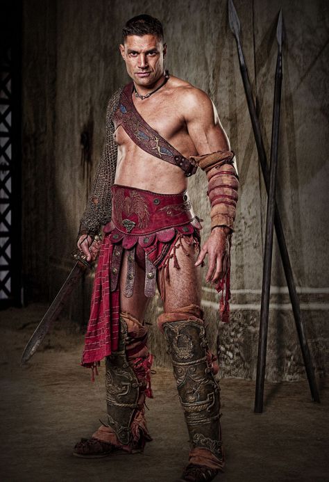 Crixus - Spartacus: Blood and Sand (Manu Bennett) Manu Bennett Spartacus, Spartacus Crixus, Spartacus Tv Series, Spartacus Series, Liam Mcintyre, Gods Of The Arena, Spartacus Blood And Sand, Spartacus Workout, Manu Bennett