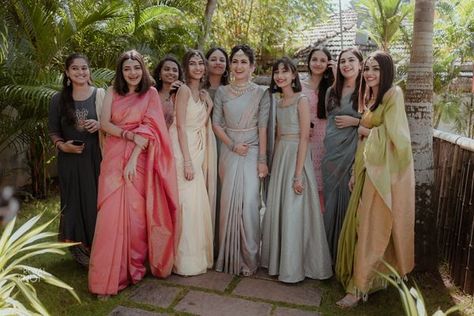 A Fairytale Kerala Wedding With Eye-Catching Bridal Outfits Kerala Bridesmaid Dresses Hindu, Kerala Wedding Outfits Sisters, Save The Date Outfit Ideas Kerala, Kerala Wedding Guest Outfit, South Indian Wedding Guest Outfit, Dress Code For Kerala Wedding, Bride Sister Dress Indian, Pastel Ootd, Indian Wedding Guest Dress