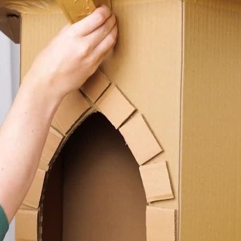 Frozen Castle Cardboard, Cardboard Castle For Kids, Cob House Kitchen, Cardboard Box Castle, Build A Castle, Castle Dollhouse, Cardboard City, Destination Imagination, Frozen Castle