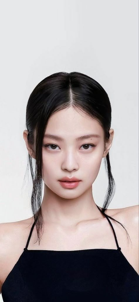 Jennie Visual Face, Kim Makeup, Korean Photoshoot, Jinsoul Loona, Blackpink Wallpapers, Ruby Jane Kim, Beauty Photoshoot, Jen Videos, Jennie Ruby Jane