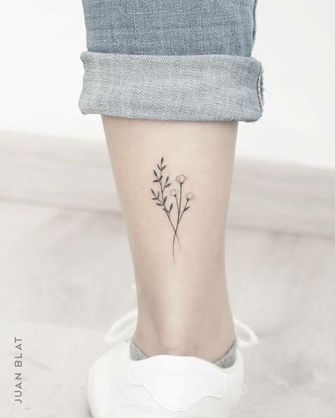 Back Of Ankle Tattoo, Ankle Tattoos For Women, Inspiration Tattoos, Classy Tattoos, Dainty Tattoos, Subtle Tattoos, Elegant Tattoos, Feminine Tattoos, Ankle Tattoo