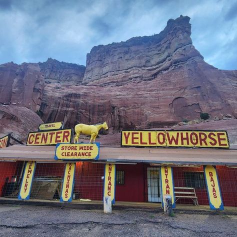 Route 66 Road Relics Route 66 Road Trip Aesthetic, American Road Trip Aesthetic, Vintage Road Trip Aesthetic, Route 66 Aesthetic, Dream Roadtrip, Road 96, Southwestern Gothic, West Road Trip, Desert Road Trip