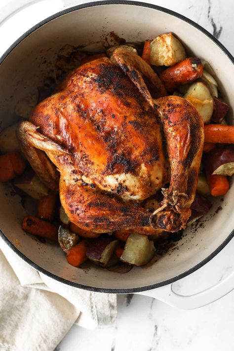 Braised Whole Chicken Dutch Ovens, 4 Quart Dutch Oven Recipes, Whole Chicken In Dutch Oven Recipes, Dutch Oven Baked Chicken, Whole Chicken Dutch Oven, Whole Chicken In Dutch Oven, Dutch Oven Roasted Chicken, Whole Chicken In Oven, La Creuset