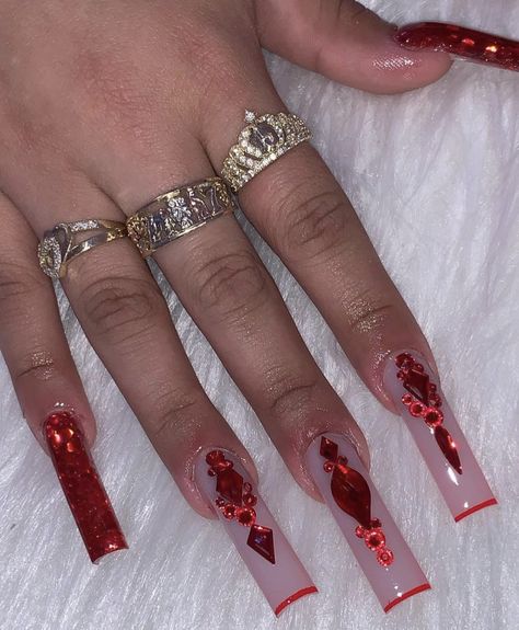 Red Nail Inspiration, Xv Nails, Mexican Nails, Camouflage Nails, Quince Nails, Quinceanera Nails, Red And Gold Nails, Red Quince, Red Gel Nails