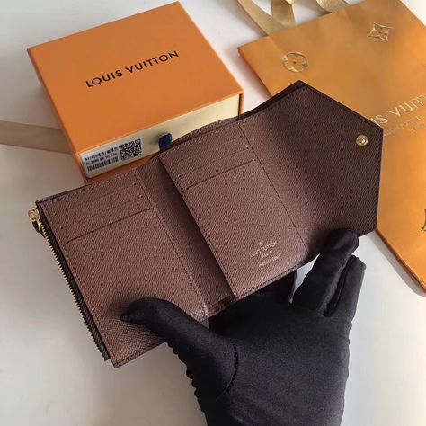 Louis Vuitton lv woman victorine short wallet Lv Wallet Women Louis Vuitton, Lv Wallet Women, Chanel Handbags Classic, Indian Kurti Designs, Luxury Marketing, What In My Bag, Hype Shoes, Closet Essentials, Luxury Wallet