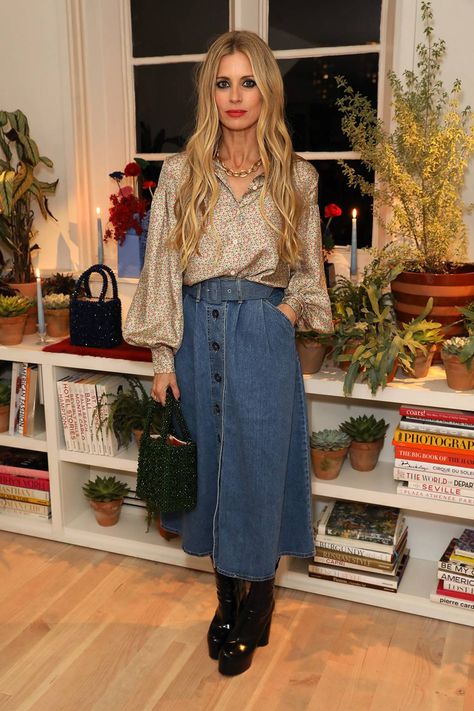 Laura Bailey. Laura Bailey Model, Laura Bailey Style, Best Dressed Celebrities, Laura Bailey, Blouse Style, Launch Event, Celebrity Street Style, Daily Style, Best Dressed