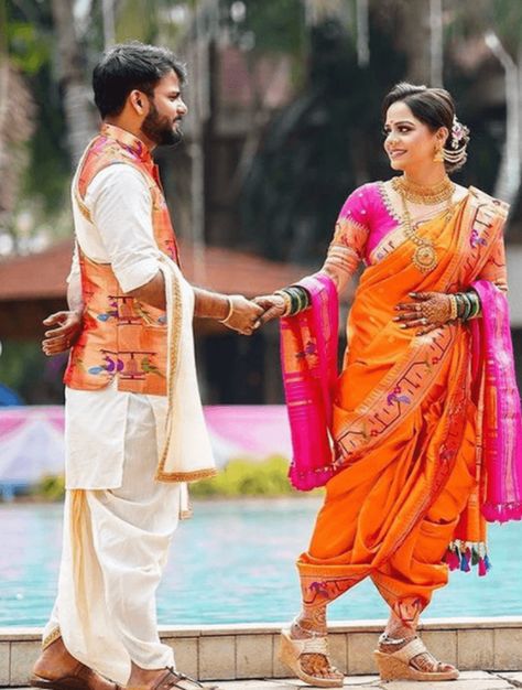 Maharashtrian Mens Wear, Marathi Wedding Look Couple, Marathi Engagement Look For Men, Maharashtrian Groom Outfit Dhoti, Maharashtrian Engagement Look For Couple, Navari Saree Couple Look, Marathi Wedding Couple Dress Combination, Maharashtrian Couple Wedding Look, Marathi Groom Outfit