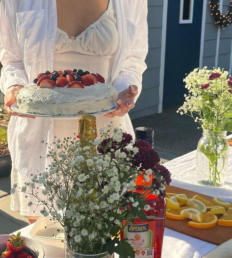 💌🍓 | Instagram Dinner Hosting, Master Manifestor, 20th Bday, Garden Dinner, Swedish Summer, Scandinavian Summer, Michigan Summer, Dinner Host, Dream Aesthetic