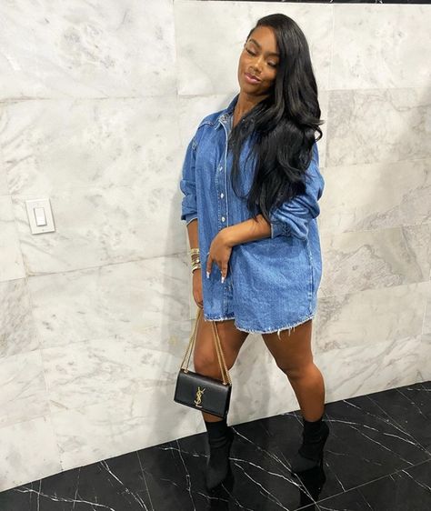 Denim Dress Outfit Ideas Black Women, Long Jean Jacket Outfits Black Women, Blue Jean Dress Outfit Black Women, Jean Dress Outfit Black Women, Denim Dress Outfit Black Women, Button Down Dress Outfit, Denim Dress Outfit, Looks Black, Baddie Outfits Casual