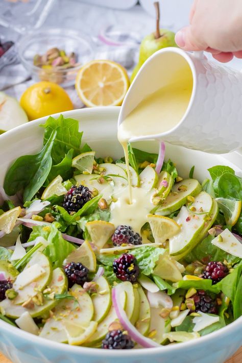 Blackberry Pear (Tre Sorelle) Salad with Lemon Vinaigrette is a favorite copycat recipe for a healthy, light, party style salad. Creamy Lemon Vinaigrette, Italian Potluck, Easter Italian, Salad Dressing Recipes Vinaigrette, Easter Salad Recipes, Salad With Lemon Vinaigrette, Lemon Salad, Salad Dressing Container, Spring Recipe