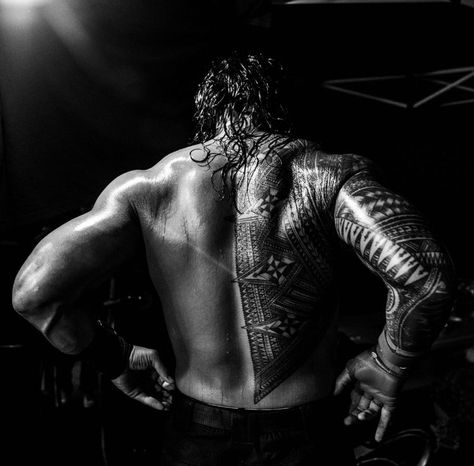 Roman Reigns Aesthetic, Classical Photography, The Bloodline Wwe, Bloodline Wwe, Chris Sabin, Roman Reigns Tattoo, Roman Reigns Shirtless, Roman Reigns Wwe Champion, R Truth