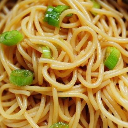 Lee Drummond, Simple Sesame Noodles, Sesame Noodles Recipe, Monthly Menu, Sesame Noodles, Pioneer Woman Recipes, Asian Noodles, Noodles Recipe, Asian Foods