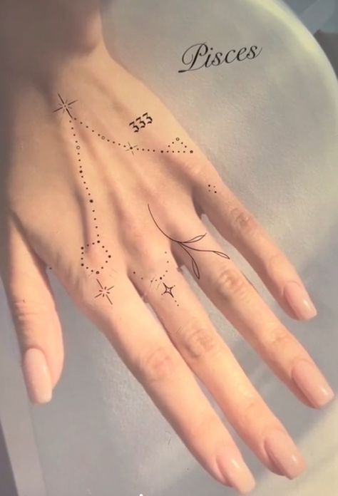 Hand Tattoos Pictures, Tattoo Samples, Pisces Tattoo, Birthday Tattoo, Finger Tattoo For Women, Pisces Tattoos, Henna Tattoo Designs Hand, Finger Art, Hand Tattoos For Women