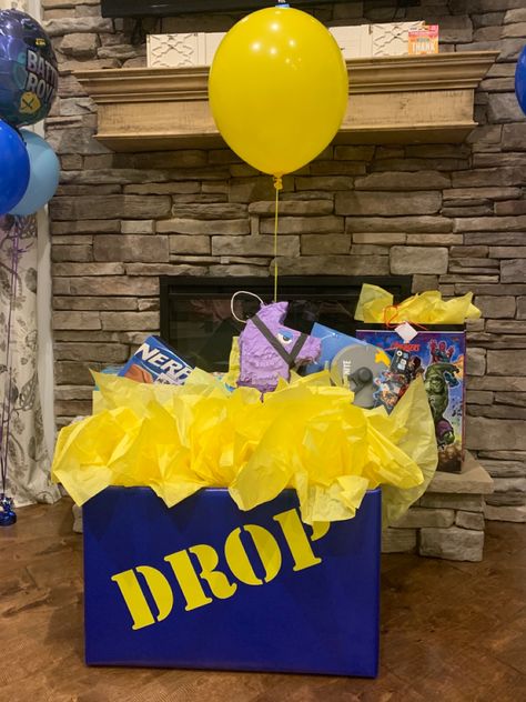 Fortnite Birthday Party! Fortnite Gift Basket, Fortnite Easter Basket, Fortnite Gift Ideas, Fortnite Birthday Party, Fortnite Birthday, Easter 2024, Birthday Basket, Drop Box, 10th Birthday