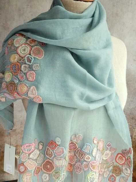 Sewing Inspiration Clothes, Scarf Embroidery, Embroidery Jeans Jacket, Infinity Scarfs, Embroidery Scarf, Embroidered Scarf, Trendy Sewing, Sewing Diy, Sewing Rooms