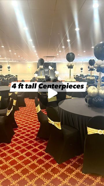 Soirée by Sorangel on Instagram: "#tutorial 📝👩‍🏫let’s make 4ft tall balloon centerpieces!  I got my balloon stands on Amazon! LINK BELOW A 4 pack for $25.00!They extend and retract to customize the size!    RUBFAC Balloon Stand for Floor... https://www.amazon.com/dp/B0CG98DBYX?ref=ppx_pop_mob_ap_share  VENUE: @casaluciarevere ⚜️🖤 . . . #collegegradparty #graduation #graduationparty #gold #black #partyinspiration #partyideas #partydecorations #grad2024 #casalucia #balloongarlandbackdrop #balloongarlands #eventplanners" Black And Silver Balloon Centerpieces, Raiders Centerpieces Party Ideas, Family Reunion Balloon Decorations, Black Prom Decorations, Tall Balloon Centerpieces, Black Gold Graduation Party Ideas, Black And Gold Balloon Centerpieces, Black Balloon Centerpieces, Black Gold Centerpieces