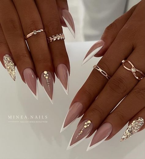 Stilleto Nails Designs, Manicured Nails, Fancy Nails Designs, Stylish Nails Designs, Stiletto Nails Designs, Dope Nail Designs, Fall Nail Art, Nail Designs Glitter, Bridal Nails