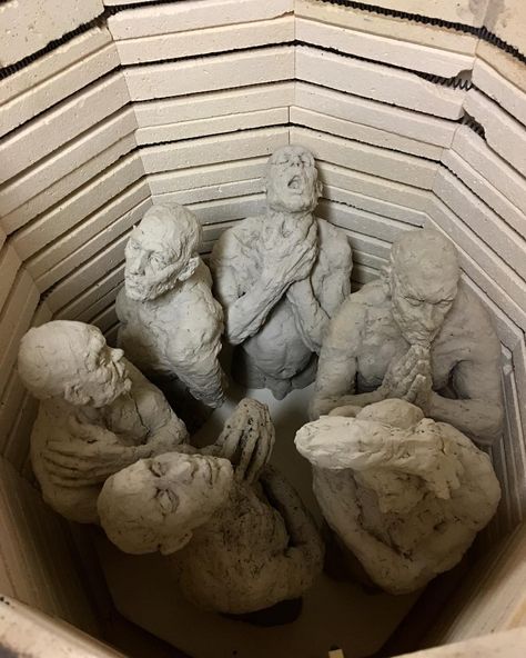 Nikita Young on Instagram: “In the kiln...getting ready to be fired...a bit eerie....#sculpture #figure #figurativeart #livemodel #clay #claysculpture #fineart” Big Clay Sculpture, Airdry Clay Sculpture, Clay Person Sculpture, Clay Figure Sculpture, Cool Clay Art, Cool Clay Sculptures, Expressive Sculpture, Art With Clay, Sullen Girl