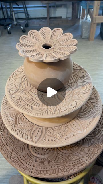 Pottery Fountain Water Features, Clay Fountain Ideas, Pottery Fountain Ideas, Ceramic Fountain Handmade, Ceramic Fountains Pottery, Spring Ceramics Ideas, Pottery Wheel Projects, Pottery Fountain, Ceramic Water Fountain