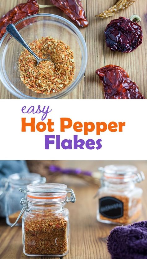 How to preserve habanero peppers, homemade hot pepper flakes, easy and so useful for spicing up your dishes all year long. #habanero #hotpeppers #peppers #hotpepperpowder #chilipowder #preserving #homepreserving #binkysculinarycarnival Habanero Recipes, Hot Pepper Recipes, Flake Recipes, Preserving Vegetables, Dehydrated Vegetables, Scrumptious Food, Dried Peppers, Habanero Peppers, Homemade Seasonings