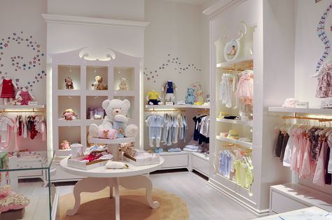 Baby Store Display, Kids Clothing Store Design, Clothing Store Displays, Clothing Store Design, Childrens Shop, Childrens Clothing Stores, Store Design Boutique, Retail Store Design, Boutique Interior