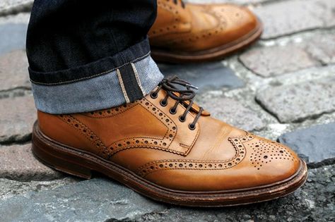 Selvage cuffs with Brown Brogues Tan Brogues, Mode Shoes, Old School Style, Brogue Shoes, Brown Shoes, Sharp Dressed Man, Gentleman Style, Men's Grooming, Childrens Shoes