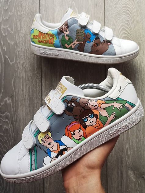 Scooby Doo Painted Shoes, Painted Shoes, Air Force Sneakers, Painting For Kids, Nike Air Force Sneaker, Dark Side, Nike Air Force, Scooby Doo, Nike Air