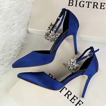 High Heel Sandals Outfit, High Heels Outfit, High Heel Dress Shoes, Rhinestone High Heels, High Heel Dress, Elegant High Heels, Crystal Shoes, High Heels Shoes, Pointed Heels