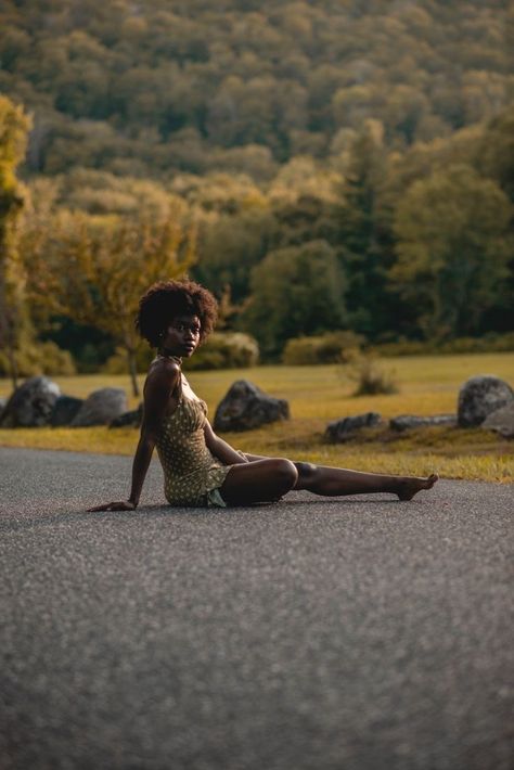 Black Women Love, Protect Black Women, Black Girlhood, Denim Photoshoot, Beautiful Photoshoot Ideas, Creative Photoshoot Ideas, Glam Photoshoot, Creative Photography Techniques, Outdoor Portraits