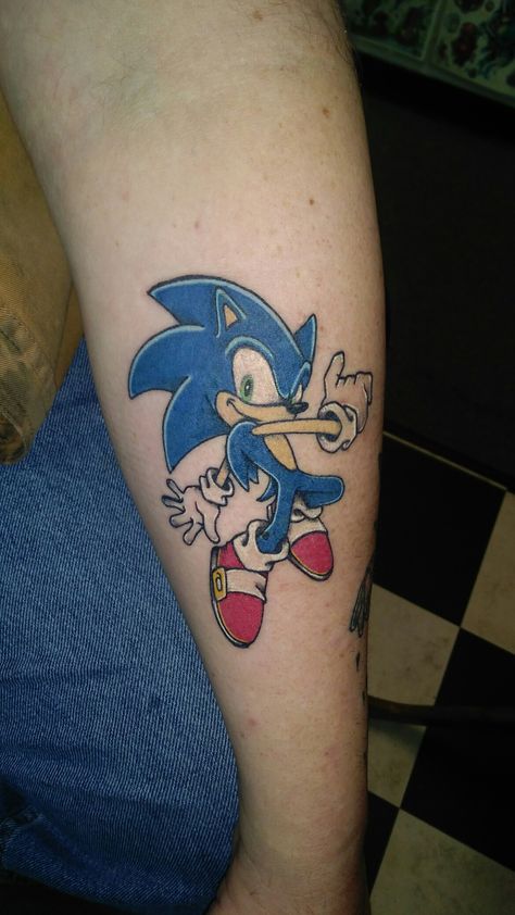 Sonic the Hedgehog tattoo Sonic Tattoo Design, Sonic Tattoo Ideas, Sonic The Hedgehog Tattoo, Sonic Tattoo, Hedgehog Tattoo, Symbol For Family Tattoo, Tats Ideas, Mother Son Tattoos, Baby Name Tattoos