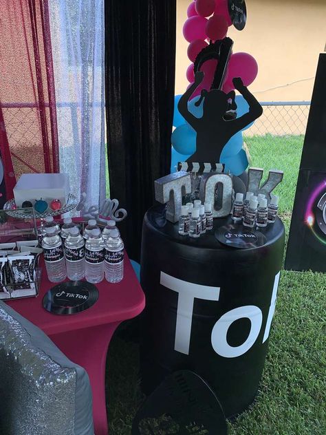 Tik Tok Birthday Party Ideas, Tik Tok Birthday Party, Tik Tok Birthday, 13th Birthday Parties, Tic Tok, 13th Birthday, Coors Light Beer Can, Day Wishes, 8th Birthday