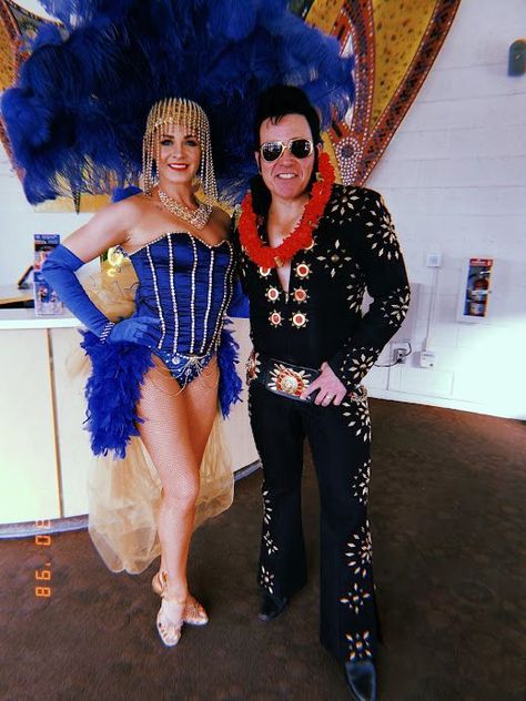 Vegas Showgirl Theme Party, Las Vegas Costume, Viva Las Vegas Party Theme Outfit, Vegas Showgirl Costume, Las Vegas Showgirl Costume, Las Vegas Showgirl Aesthetic, Las Vegas Costumes, Las Vegas Showgirl, Las Vegas Party Theme