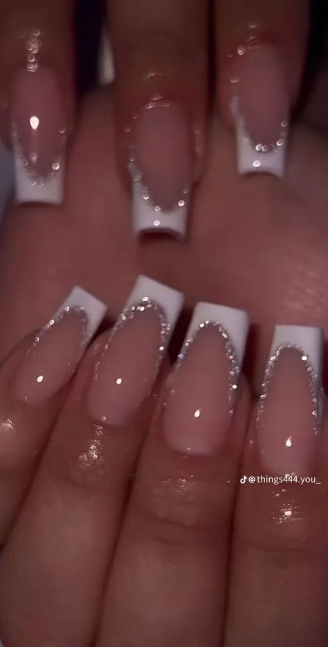 Bee Nails, Unghie Sfumate, Formal Nails, White Glitter Nails, Square Nail Designs, Homecoming Nails Acrylic, Sparkly Nails, Homecoming Nails, Birthday Nails