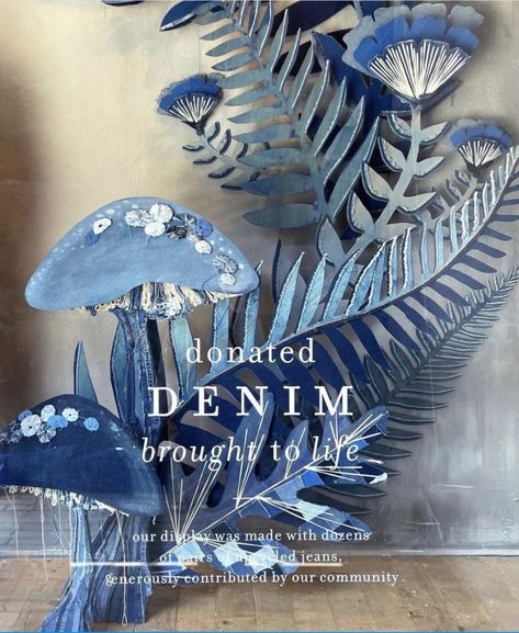 Denim Window Display, Show Window, Fashion Window Display, Denim Party, Fashion Displays, Clothing Store Design, Store Window Display, Retail Windows, Craft Show Displays