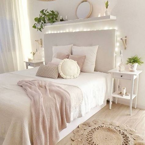 Redecorate Bedroom, Cozy Room Decor, Teen Bedroom Decor, Girl Bedroom Decor, Dream Room Inspiration, Room Makeover Bedroom, Room Makeover Inspiration, Makeover Ideas, Teen Bedroom