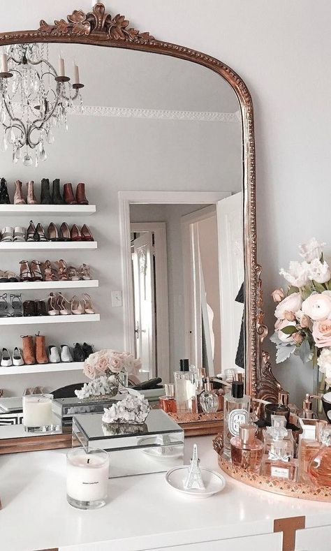 home inspiration | shore society, design, homey, modern, classic, decor, simple, interior, interior design, boho, warm tones Decorating Bathrooms, Facial Art, Interior Design Per La Casa, Shoe Shelves, Glam Room, Inspo Pics, Vintage Bedroom, Bedroom Vintage, Decoration Inspiration