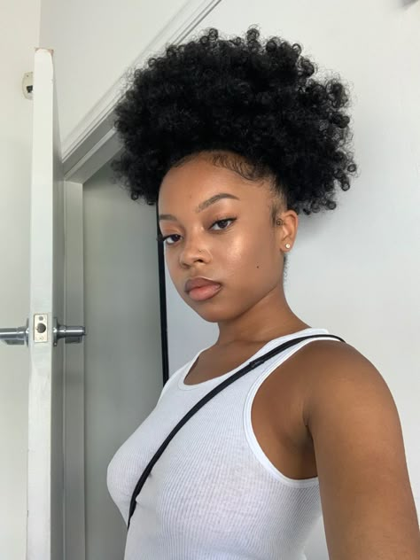 Big Puff Natural Hair, High Puff Natural Hair 4c, Afro Puff Hairstyles, High Puff, Afro Hair Care, Natural Hair Short Cuts, Hair Puff, Beautiful Black Hair, Quick Natural Hair Styles